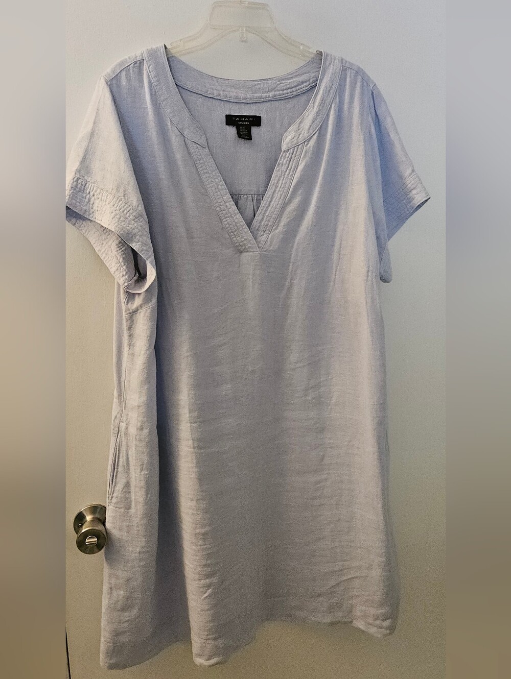 Tahari Pale Blue V-Neck Short Sleeve Tunic Dress